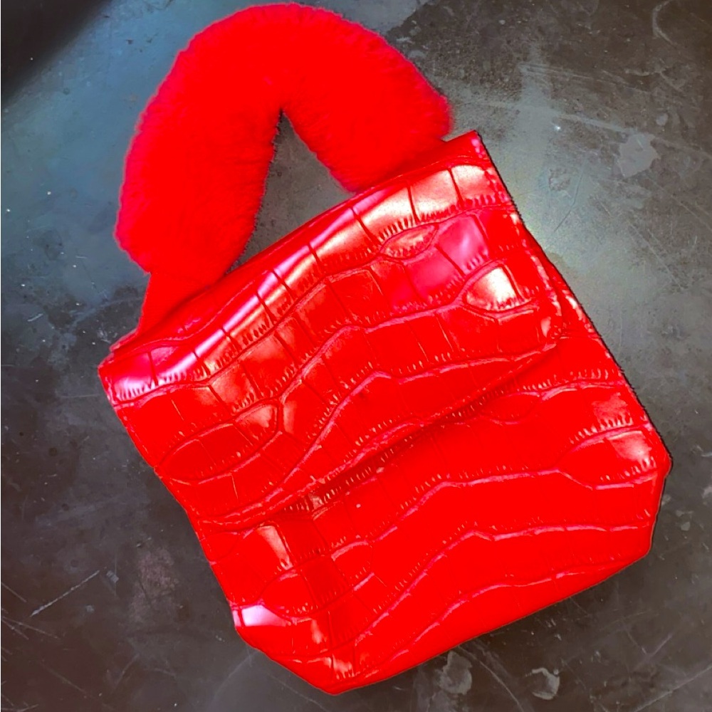 Mini RED Purse 👛💋